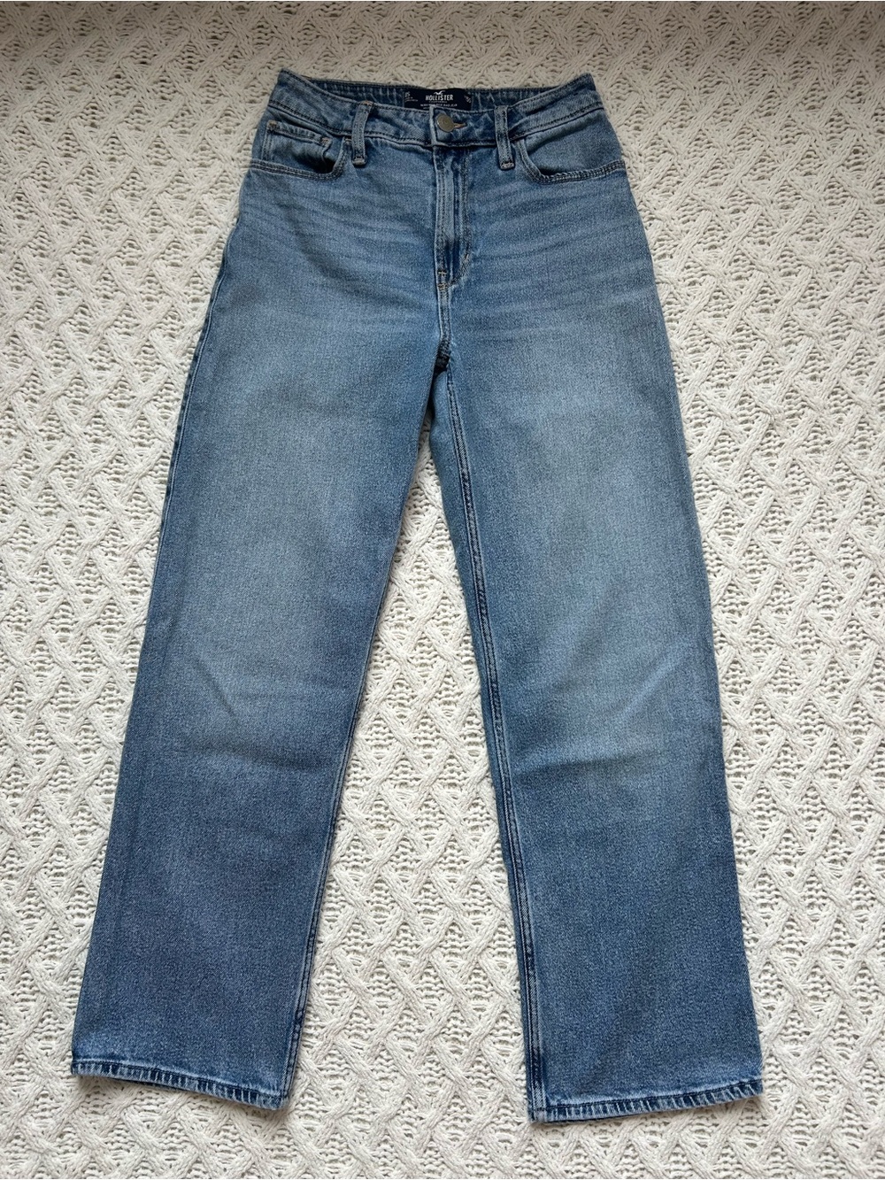 Hollister Ultra High-Rise Dad Jean
